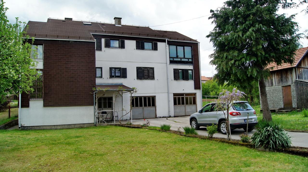 Guesthouse Trikic Drvar Luaran gambar
